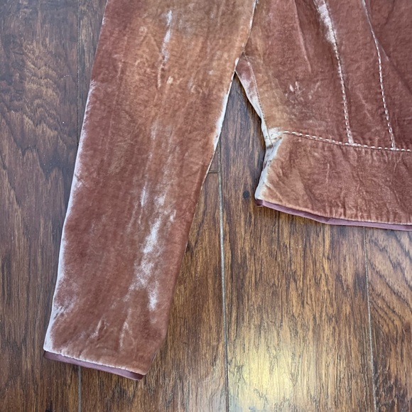 Jacket - Picture 7 of 8